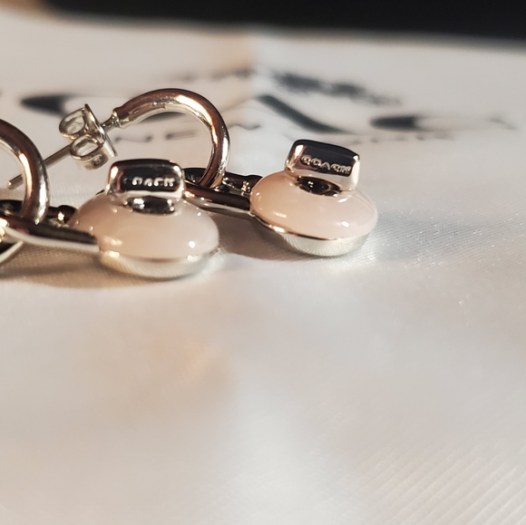 Coach Reserve Chain Turnlock Necklace and Earrings - Picture 14 of 14